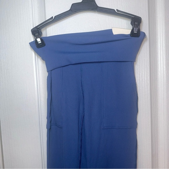 Offline By Arie Foldover‎ Low Rise Flare Pants Size Small Short Color Blue - Picture 5 of 8